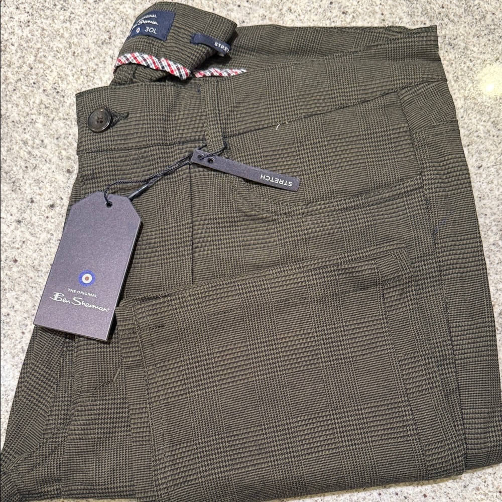 Ben Sherman Men's Dark Green Chinos